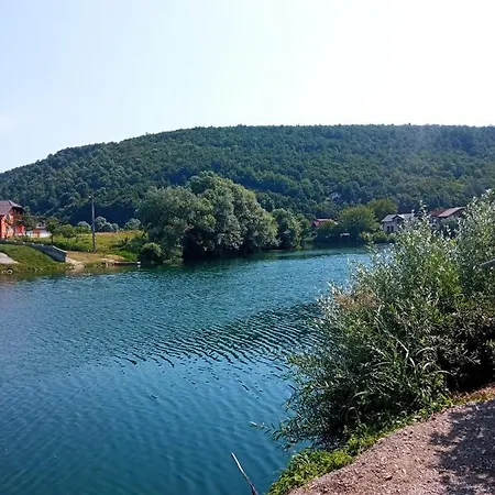 Una *